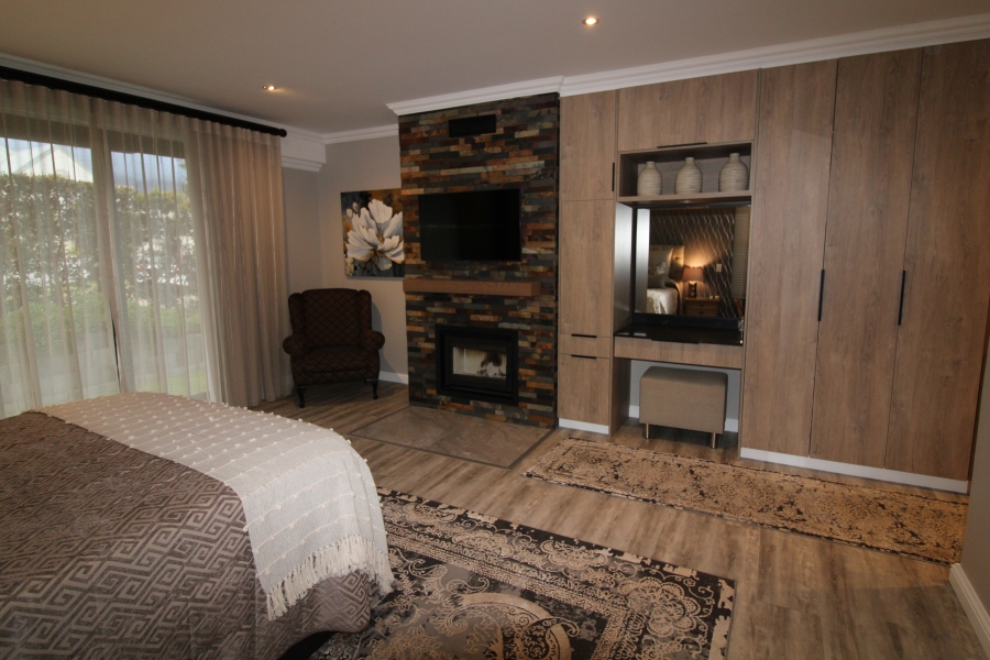 3 Bedroom Property for Sale in Kingswood Golf Estate Western Cape